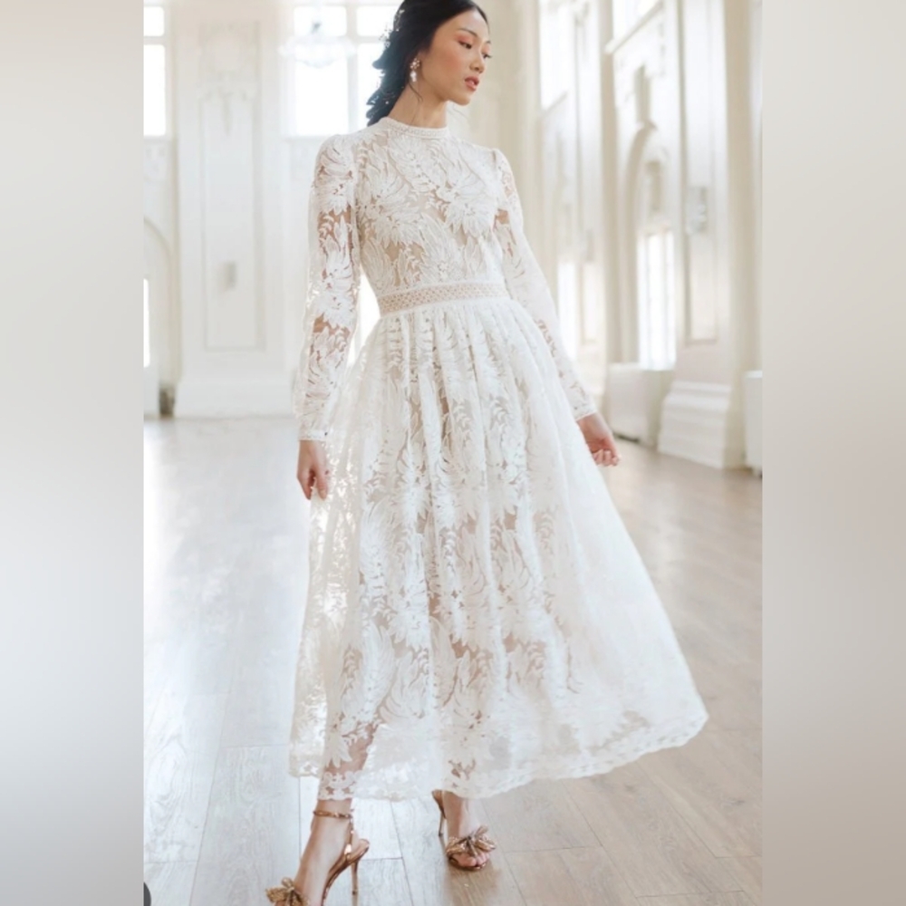 Ivy City Co White Long Sleeve Lace Midi Dress nwt